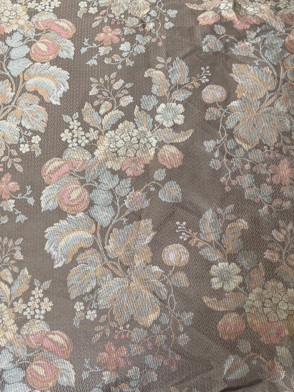 Vintage Kravet Couture Notting Hill 100 % Silk Brocade Fabric